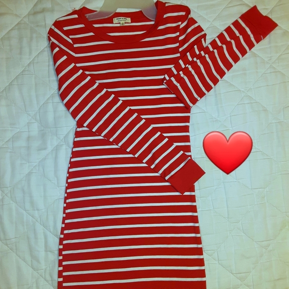 Dress - Picture 2 of 3